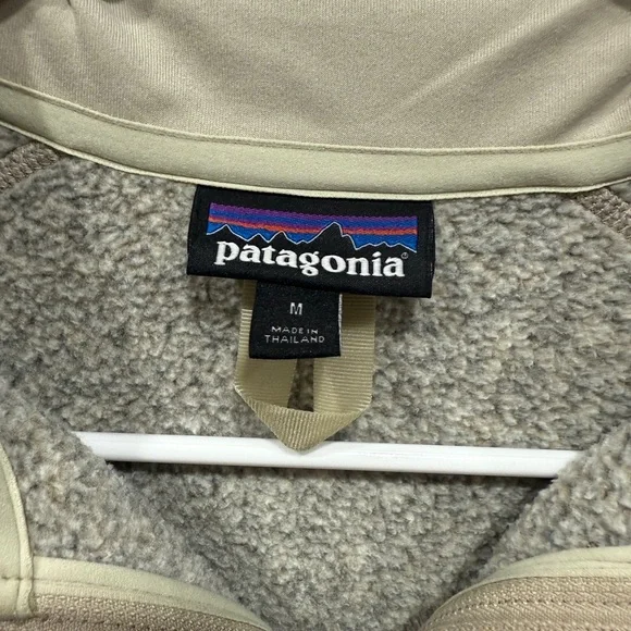 Patagonia Women's Better Sweater 1/4-Zip Fleece in the "Pelican Cream" - Picture 3 of 7